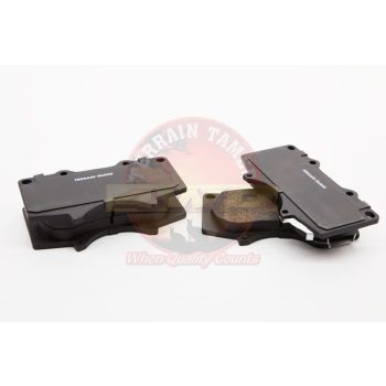   Terrain Tamer Fékbetét készlet első VSC-vel szerelt modellekhez 318 mm-es átmérőjű tárcsához Mitsubishi Pajero 2006-> Toyota FJ Cruiser 2007-> Hilux GGN 125 25 GUN KUN 125 126 KUN 26 2015->