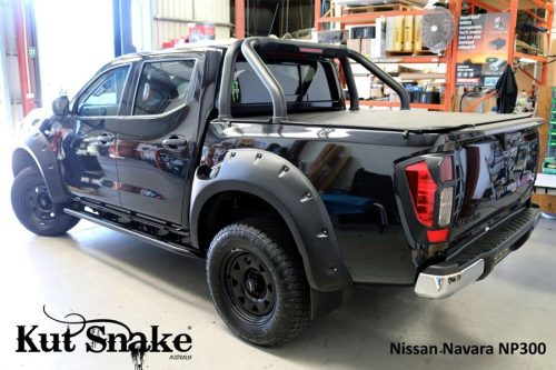 Kut Snake műanyag sárvédő szélesítés Nissan Navara D23 NP300  AdBlue tartály nélküli autóhoz 50 mm hátsó szett