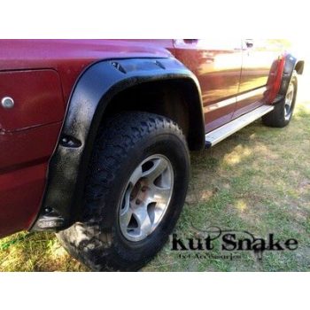   Kut Snake műanyag sárvédő szélesítés Nissan Patrol Y60 hátsó szett