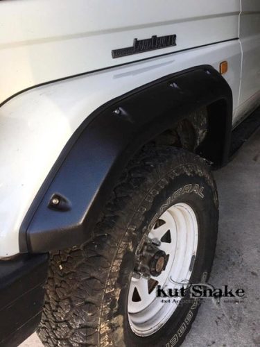 Kut Snake műanyag sárvédő szélesítés Toyota Land Cruiser 70 széria 1985-2007 első pár